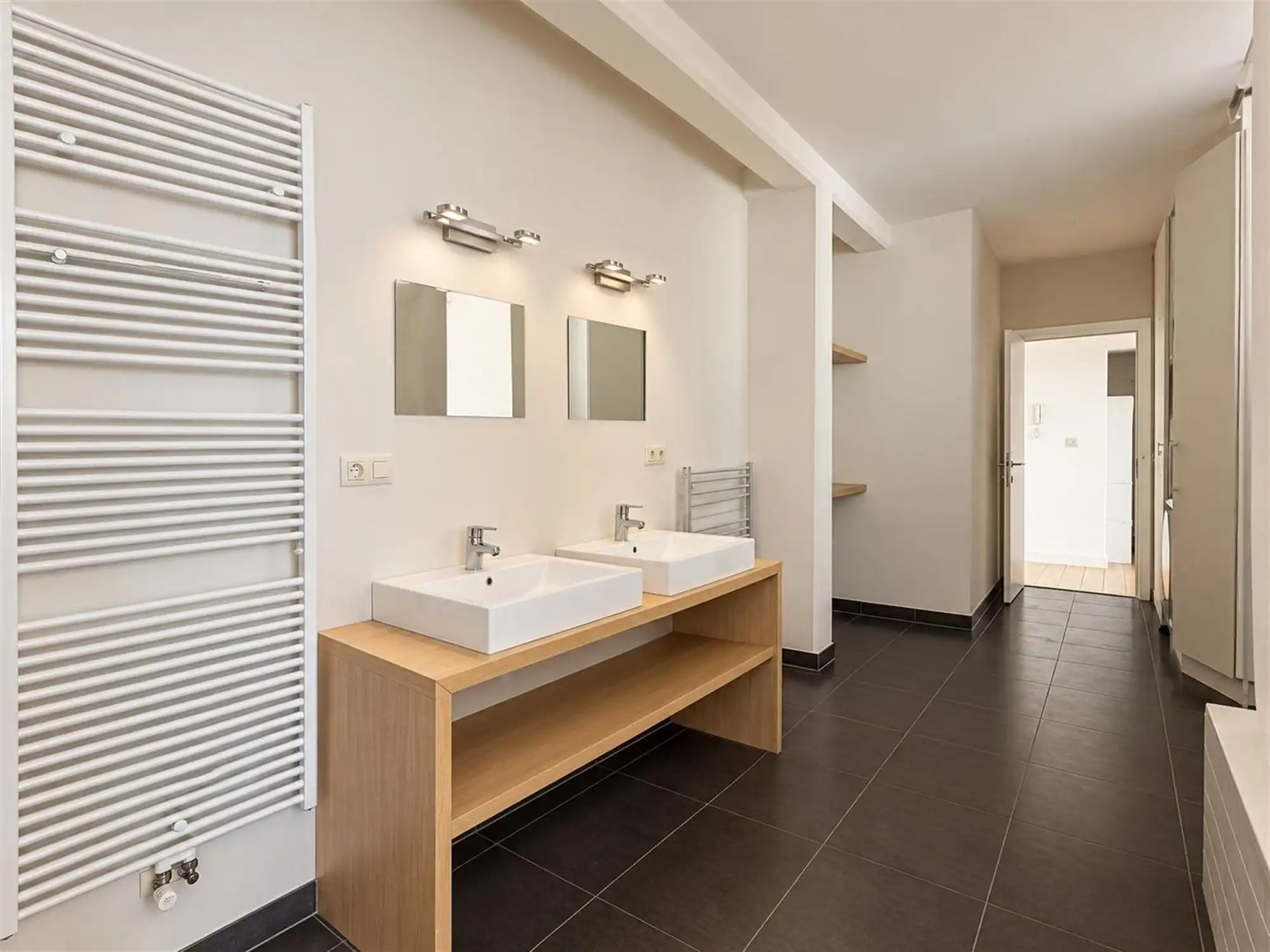 Ruim appartement met twee slaapkamers te Mechelsesteenweg foto 7