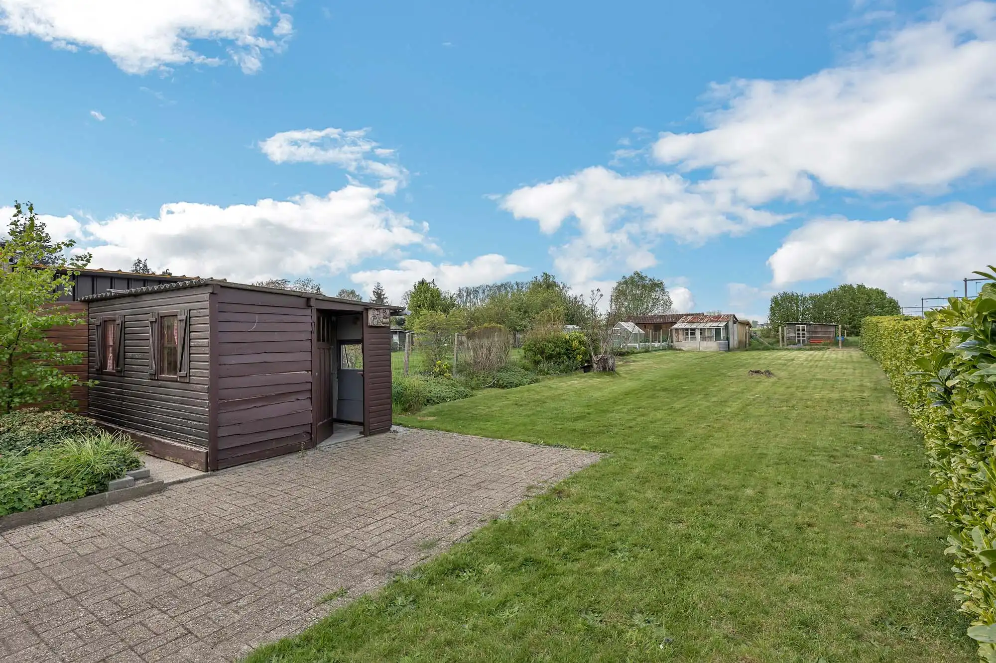 Handelspand met woonst te koop centraal te Galmaarden foto 2