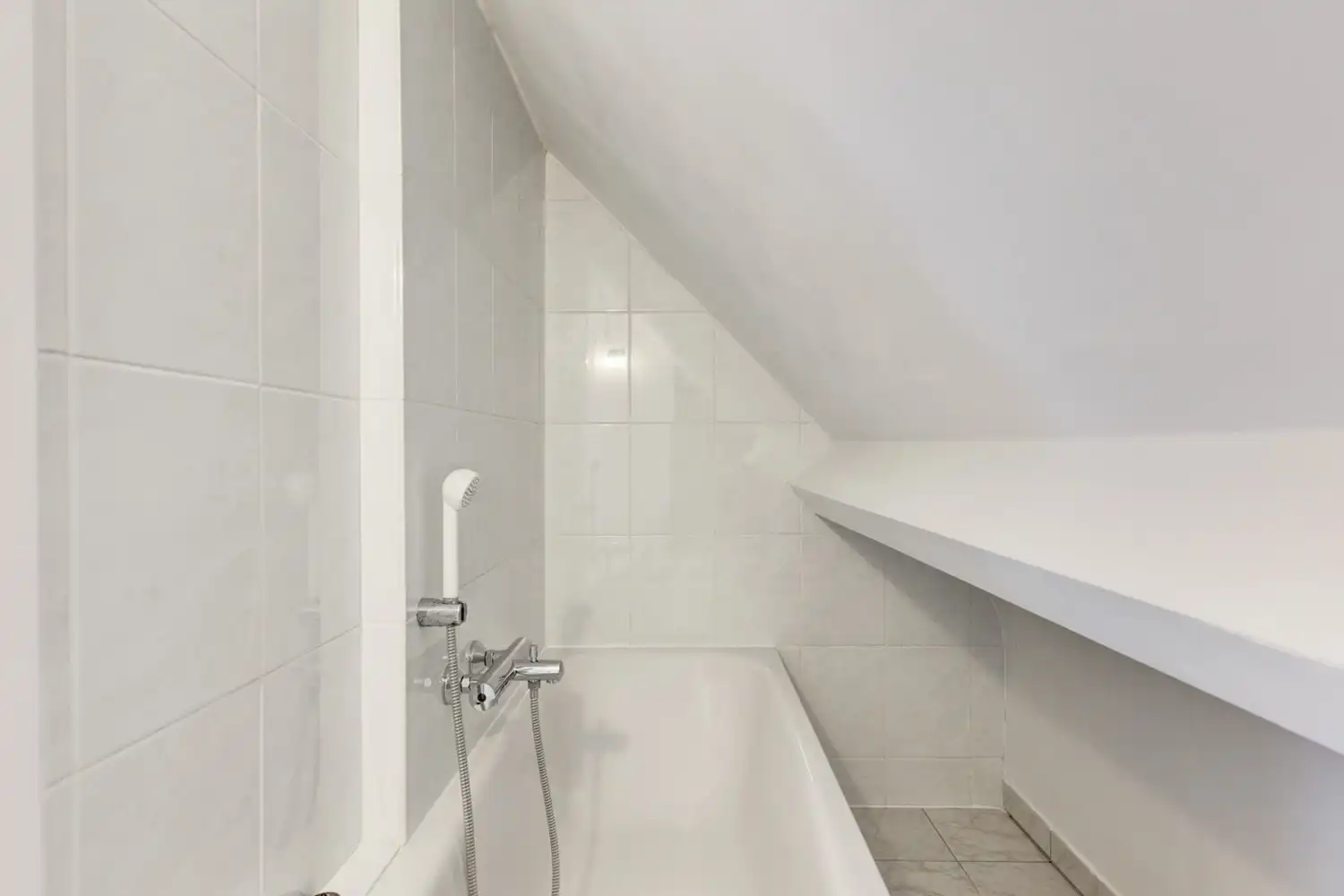 Ruim en energiezuinig Duplex-dakappartement met 4 slaapkamers, 2 badkamers en optionele garagestaanplaats foto 17