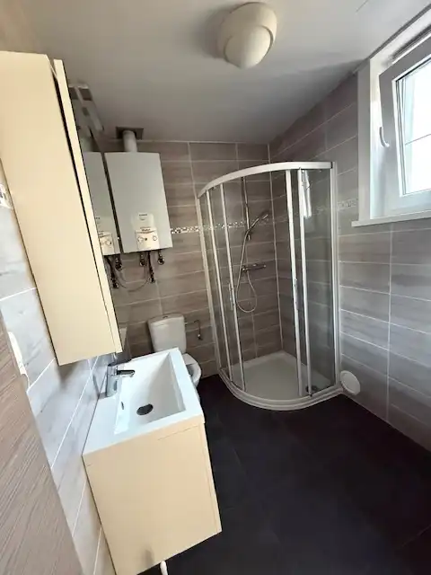 Huis met twee slaapkamers te Uitkerke. foto 9