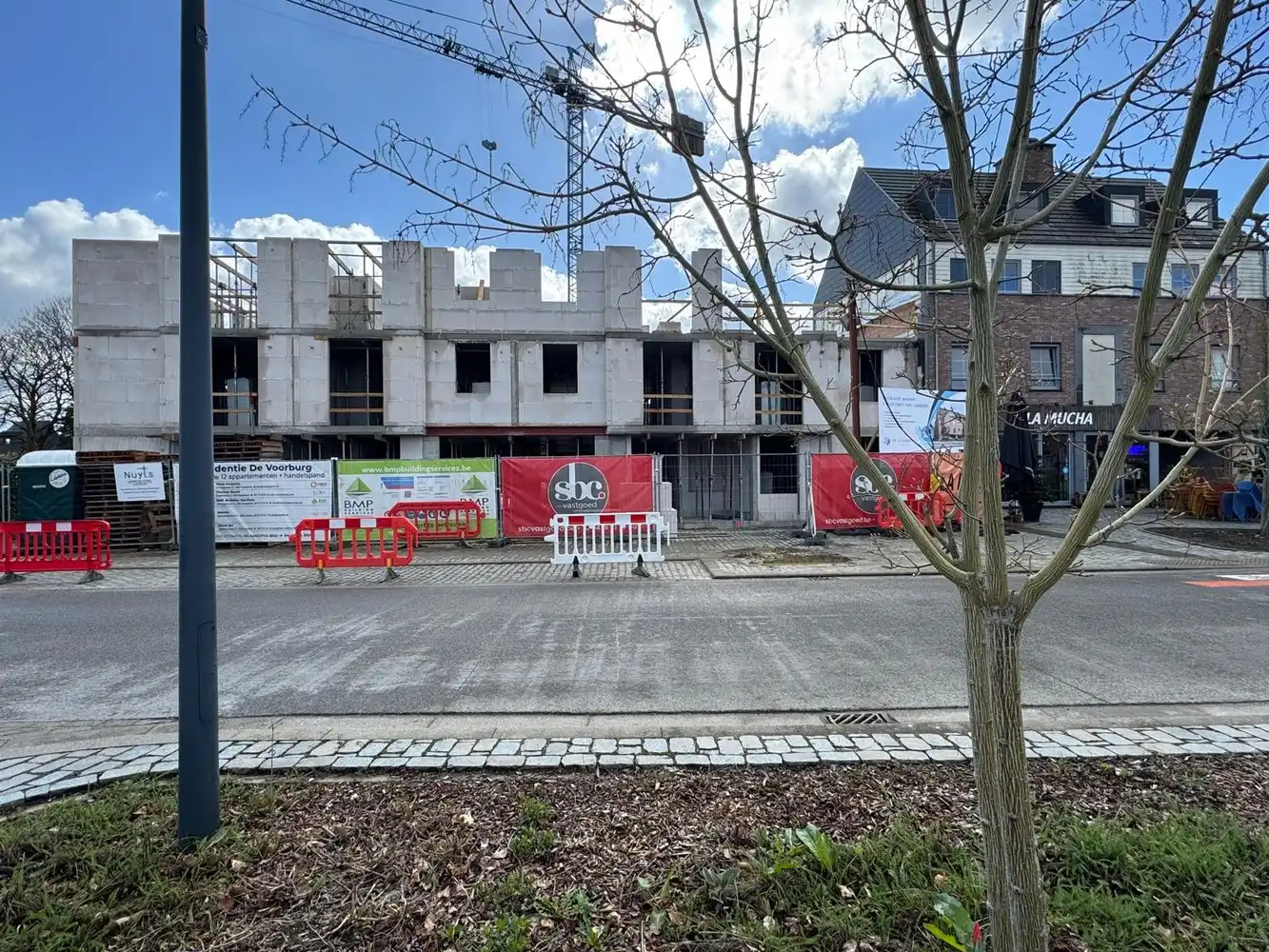 Gelijkvloers app. met 3 slpks en tuintje foto 11