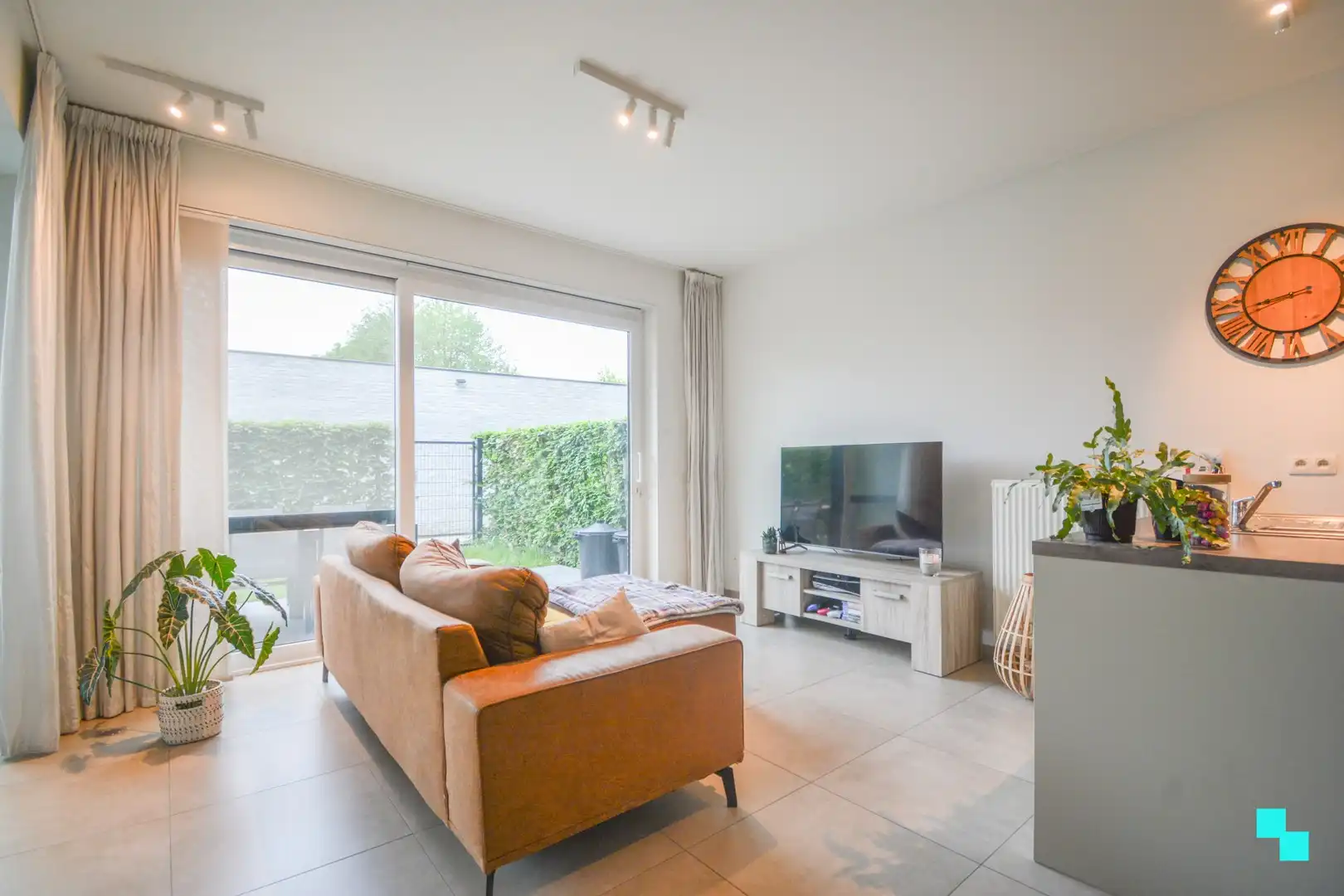 Energiezuinig gelijkvloers appartement met 2 slaapkamers en tuin -St-Eloois-Winkel foto 7