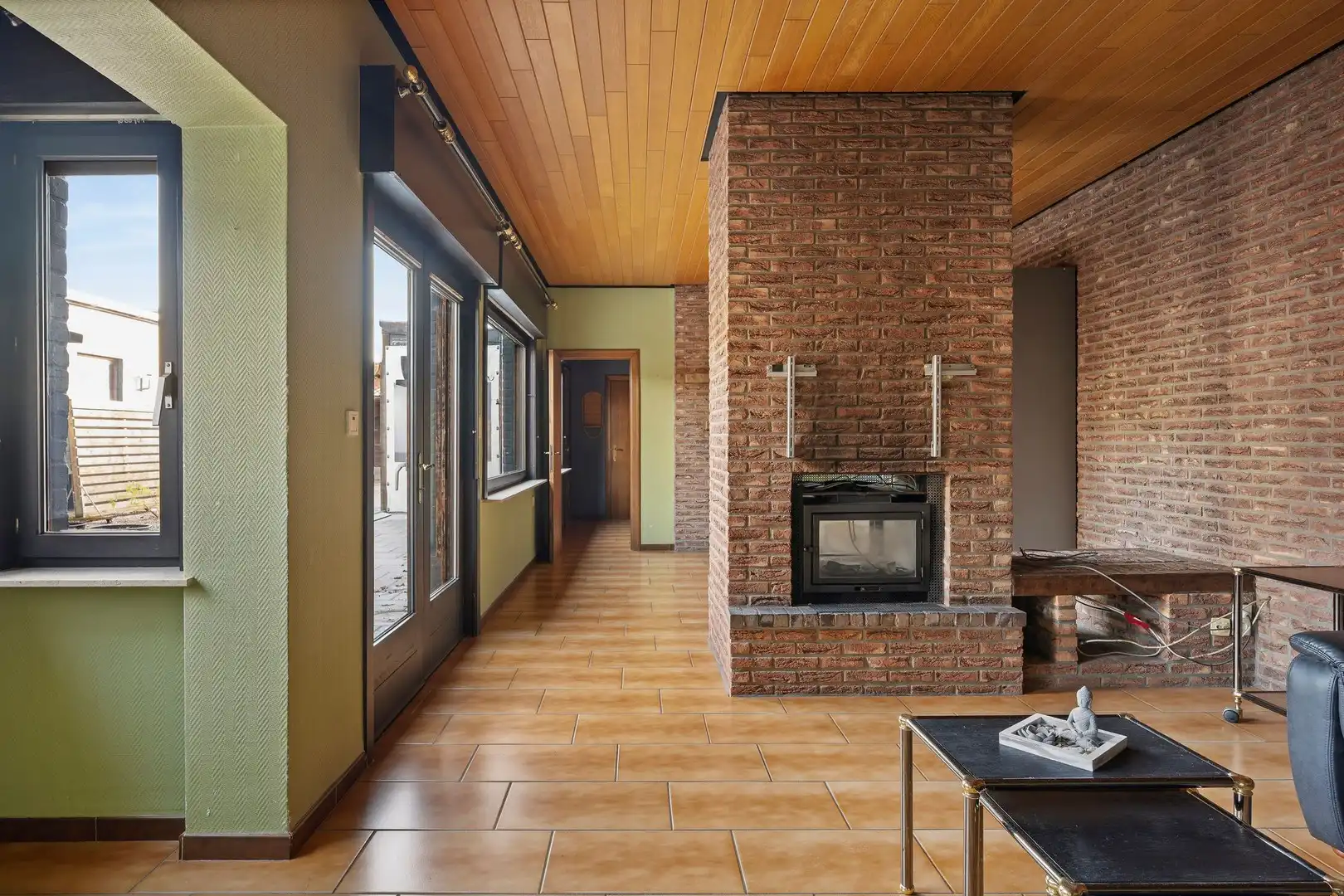 Vrijstaande woning in tweede lijn met 2 kamers op het gelijkvloers en voldoende stockageruimte en gesloten garage van 40m² foto 13