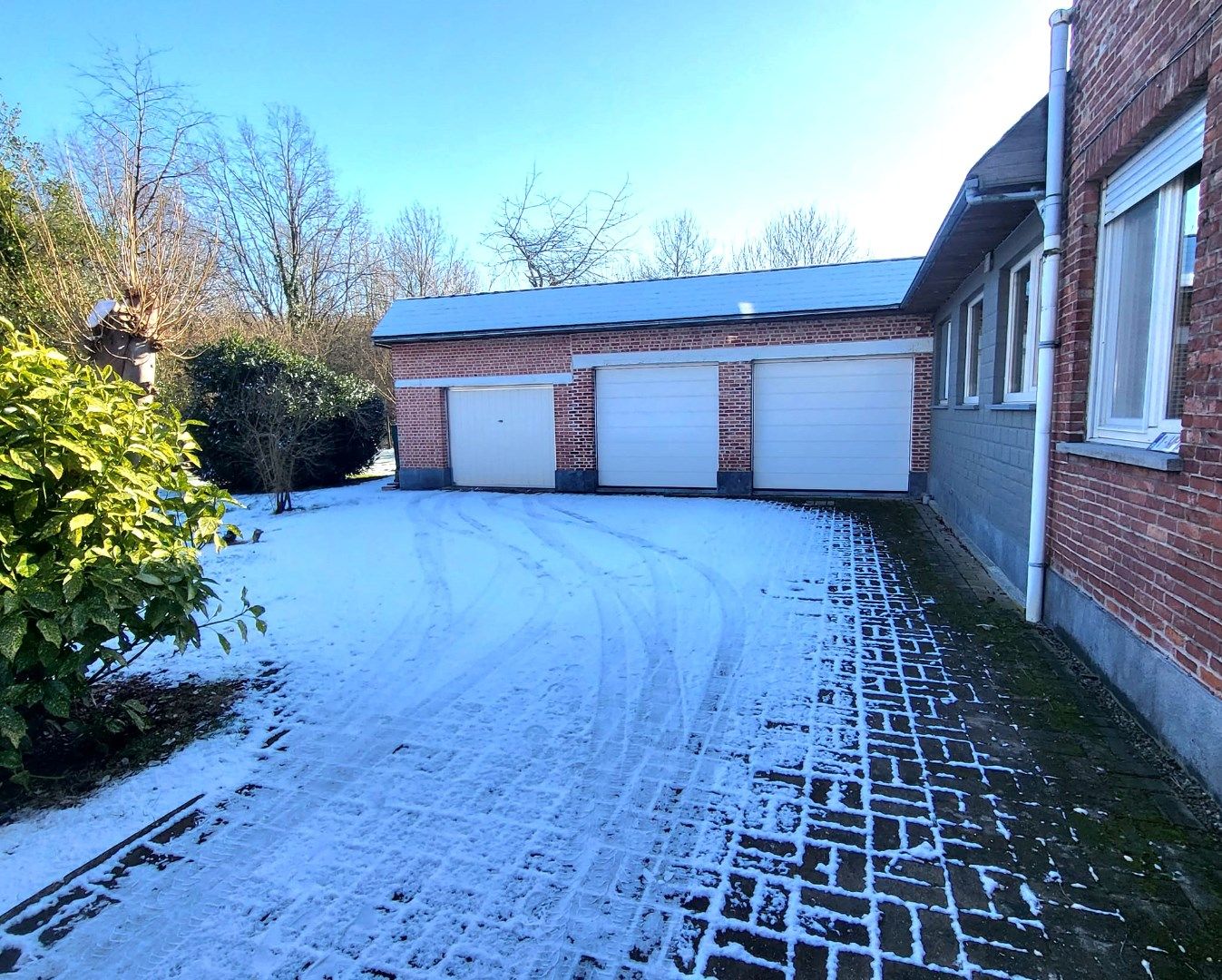 Never judge a book by it's cover... foto 20