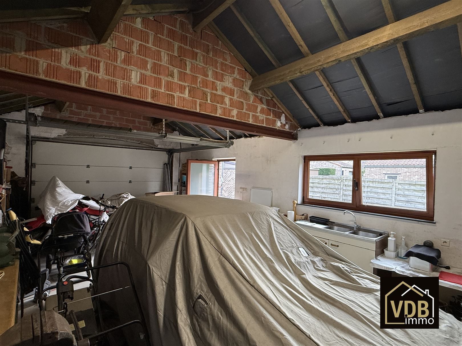 Instapklare halfopen bebouwing met 3 slaapkamers foto 86