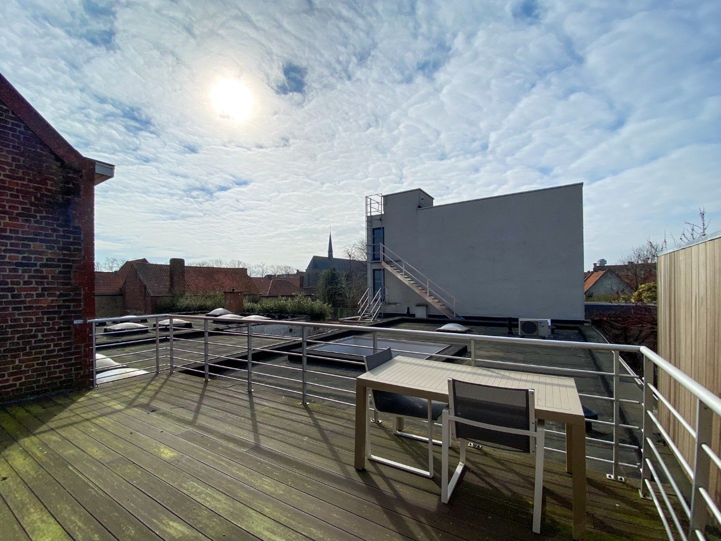 Prachtig appartement met 2 slaapkamers en ruim terras. foto 6