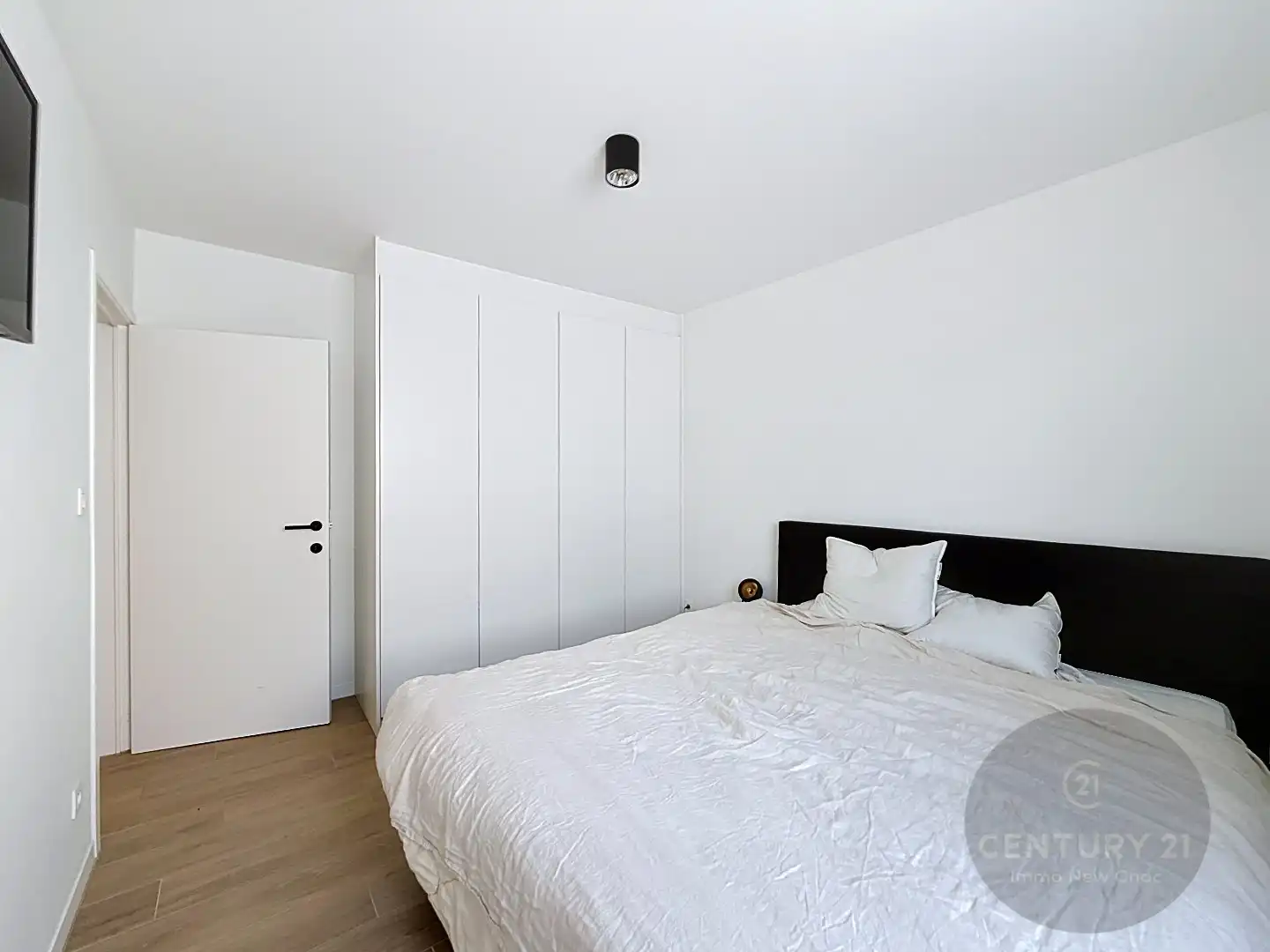 Ruim modern appartement met lift in Oud Knokke, dorp centrum, 2 slaapkamers, fietsberging,  bouwjaar 1985, energielabel C foto 15