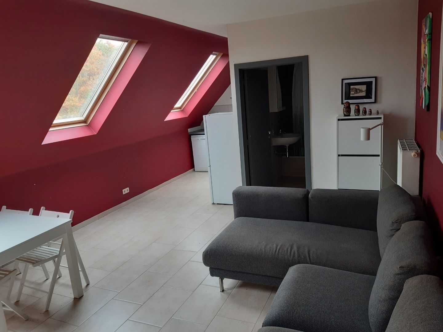 Eigentijds appartement met  autostaanplaats. Geen vaste kosten. foto 2