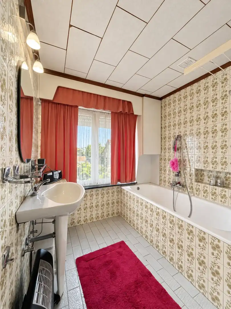 Passendale – Woning met 3 slaapkamers, garages en tuin nabij het centrum foto 10