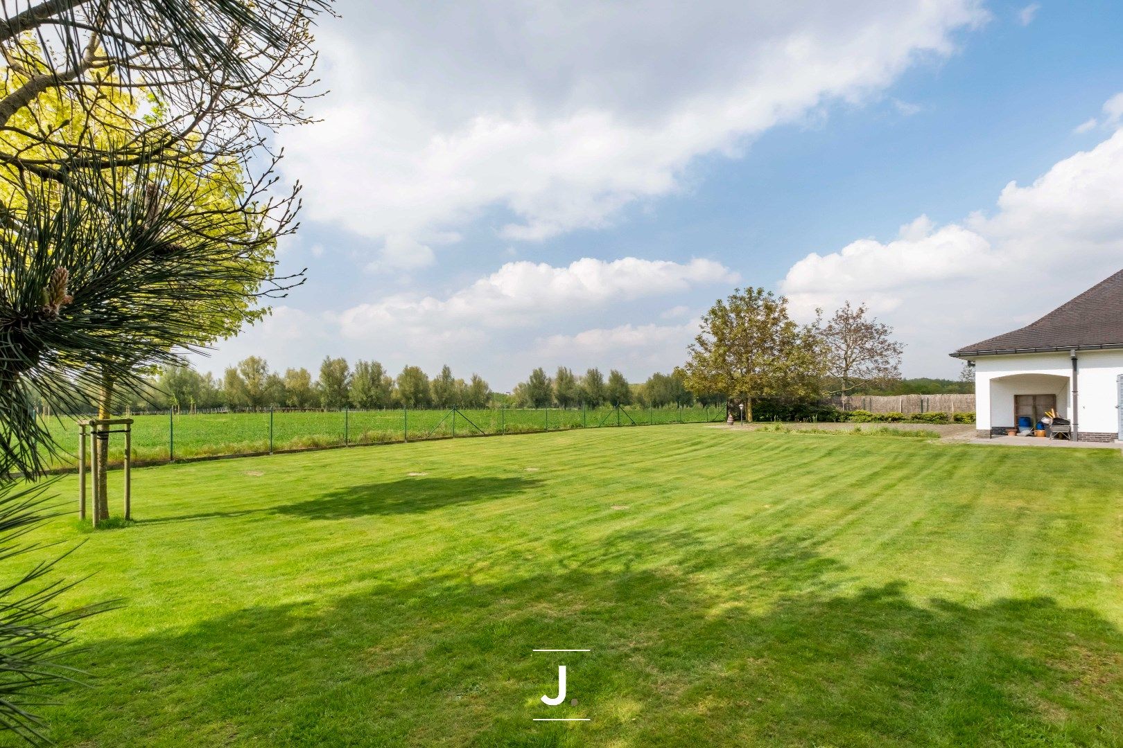Ruime statige villa op een toplocatie te Beveren-Leie foto 4