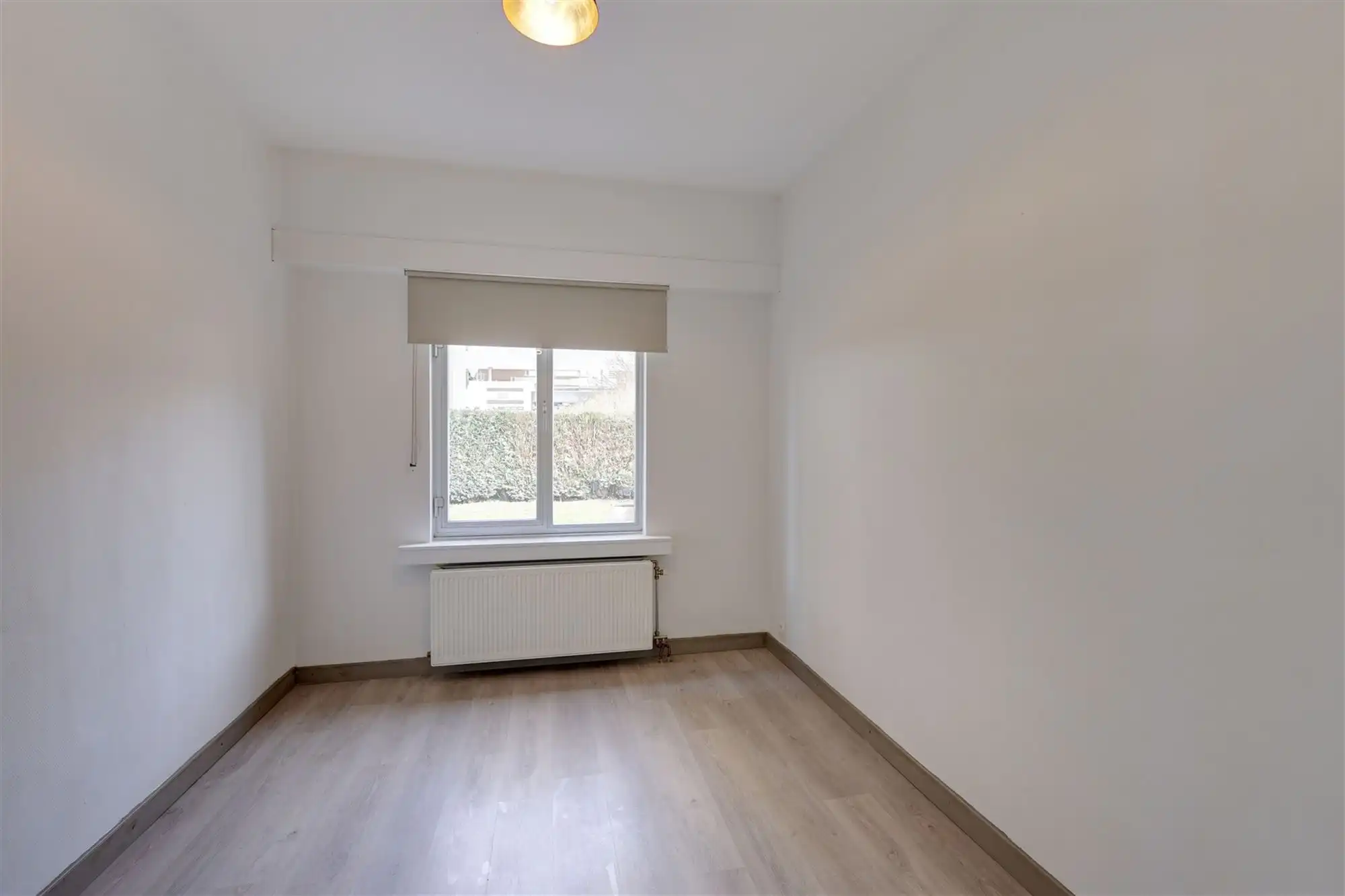 Gelijkvloers appartement met 4 slaapkamers en tuin in centrum Wilrijk foto 7