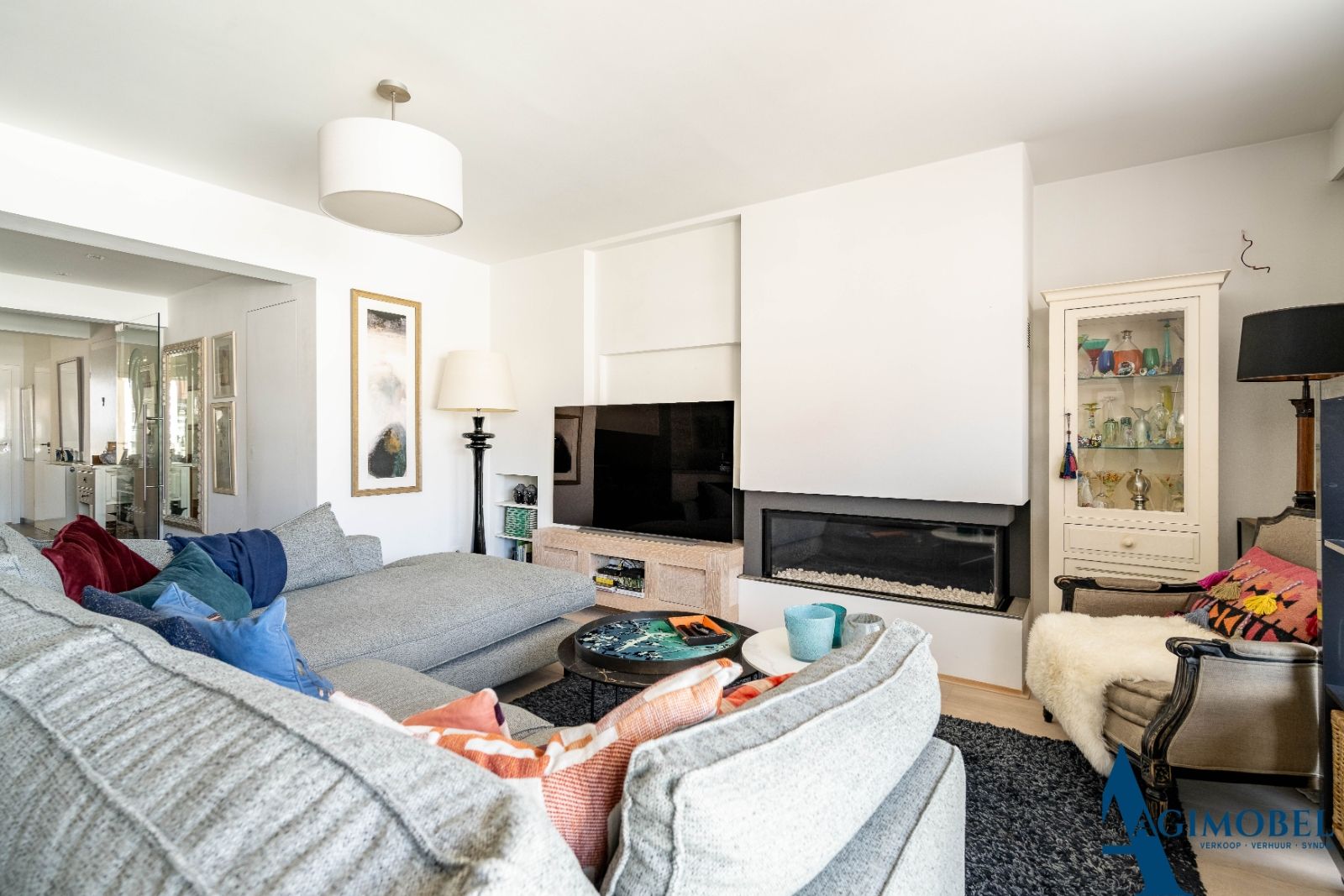Stijlvol 2-slaapkamer appartement met royale gevelbreedte van 6,75 m, pal op de Lippenslaan. foto 4