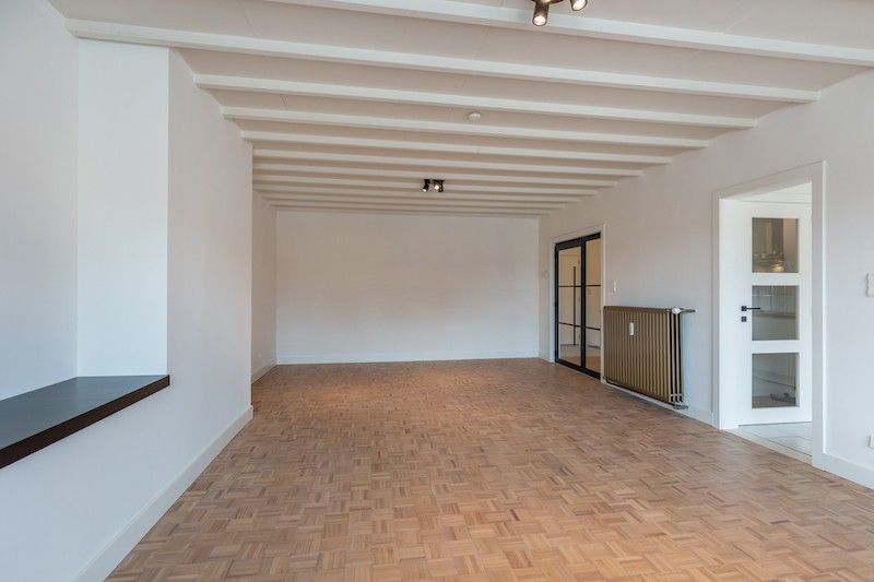 Ruime stadsduplex met terras en privé-koer in het dorpscentrum foto 8