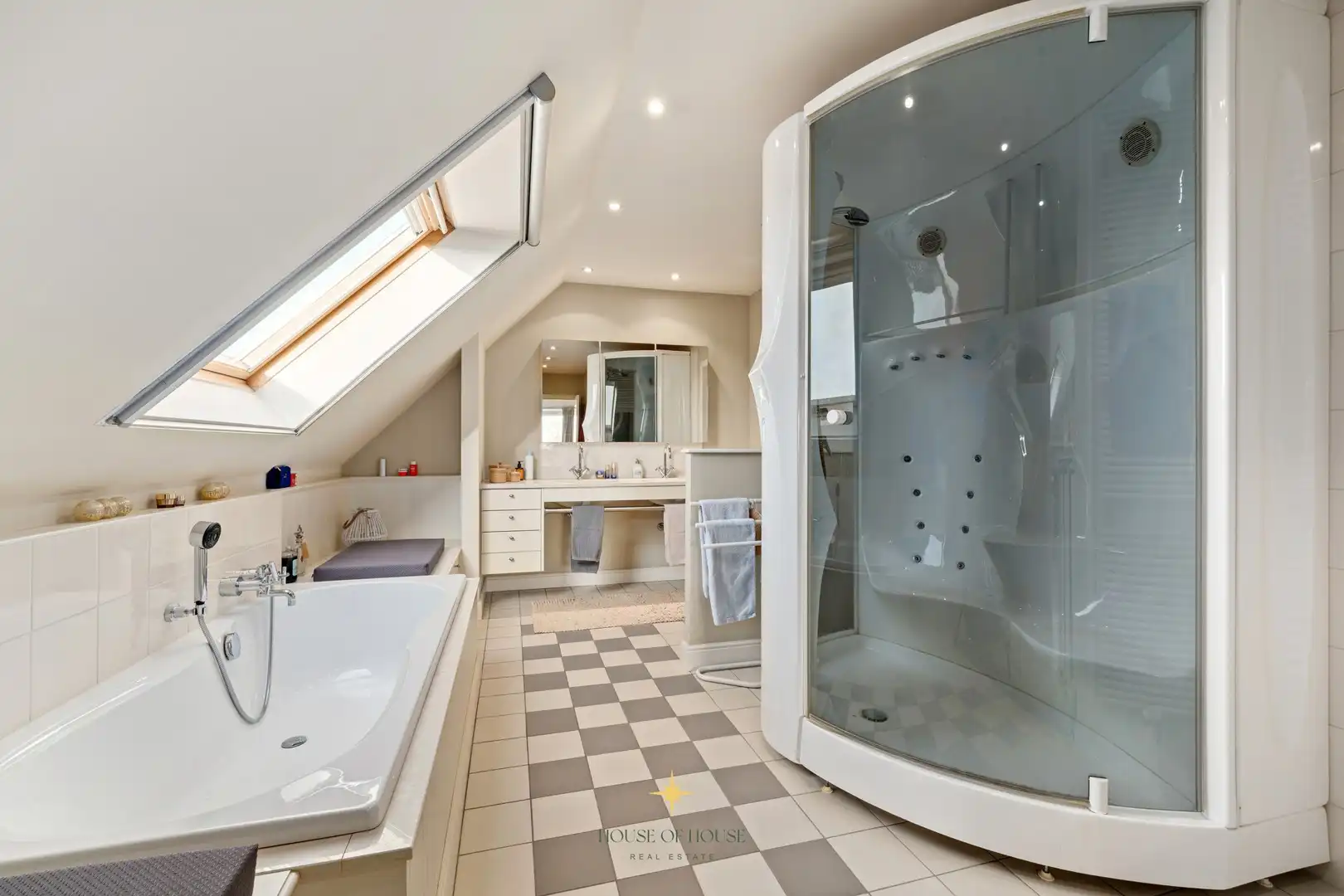 Prachtige villa met loods en serrecomplex op ± 2 HA te Laarne zonder bedrijfsovername foto 23