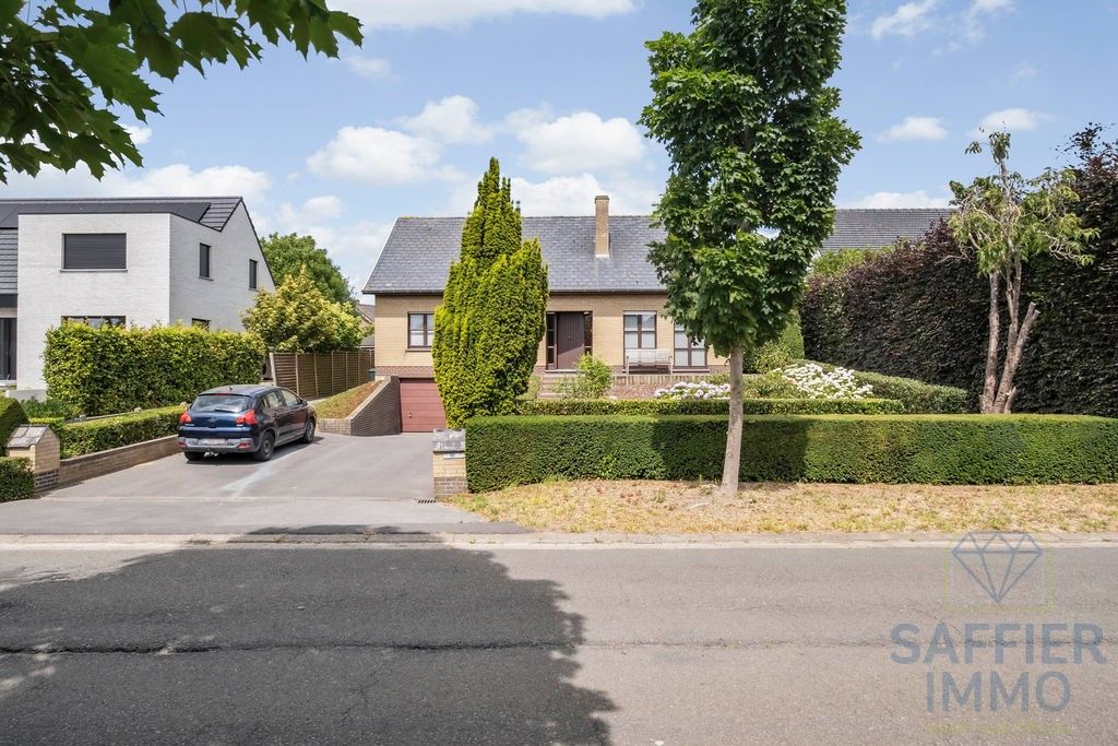 Stijlvolle villa met opslag op toplocatie in Sint-Eloois-Vijve foto 5