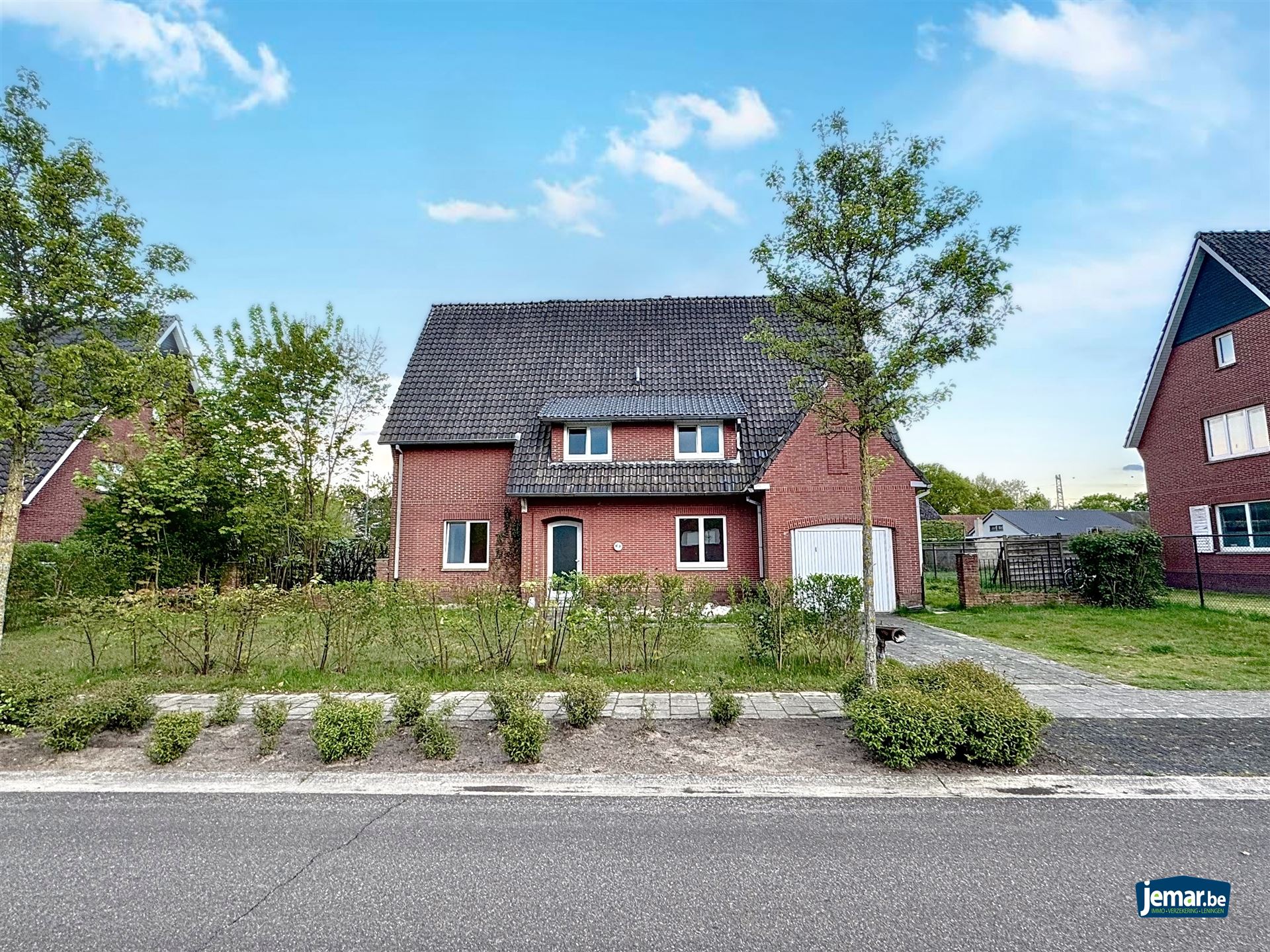 Hoofdfoto van de publicatie: Huis