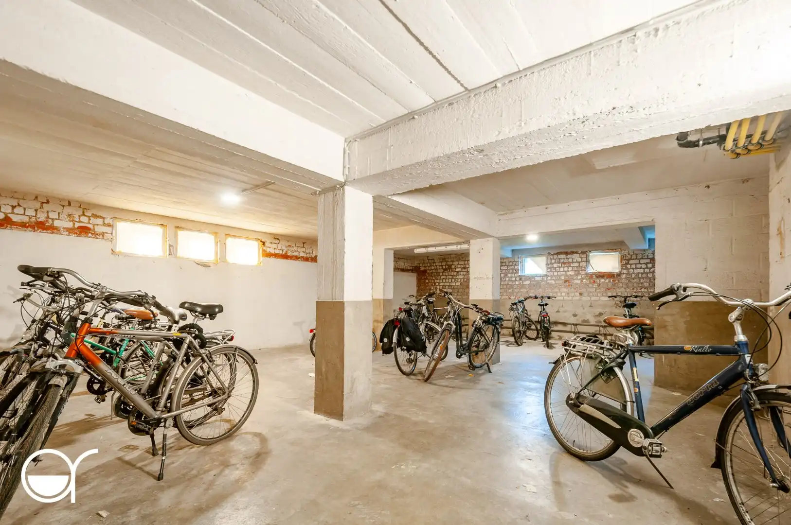 2 slaapkamer appartement met 2 terrassen in een rustige buurt. foto 28