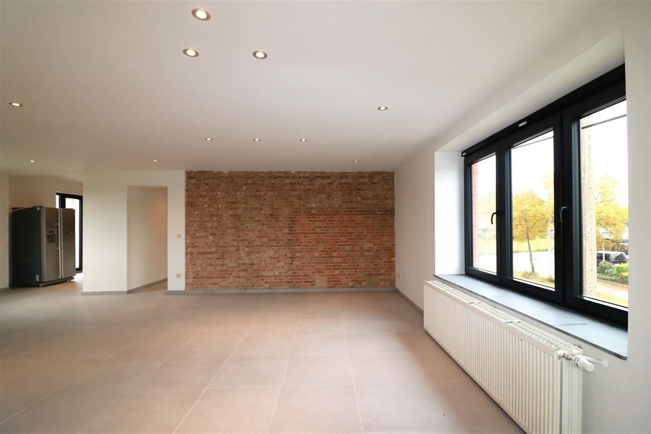 gerenoveerde duplex, 3 slpk., terras, nabij centrum en E 314  foto 4