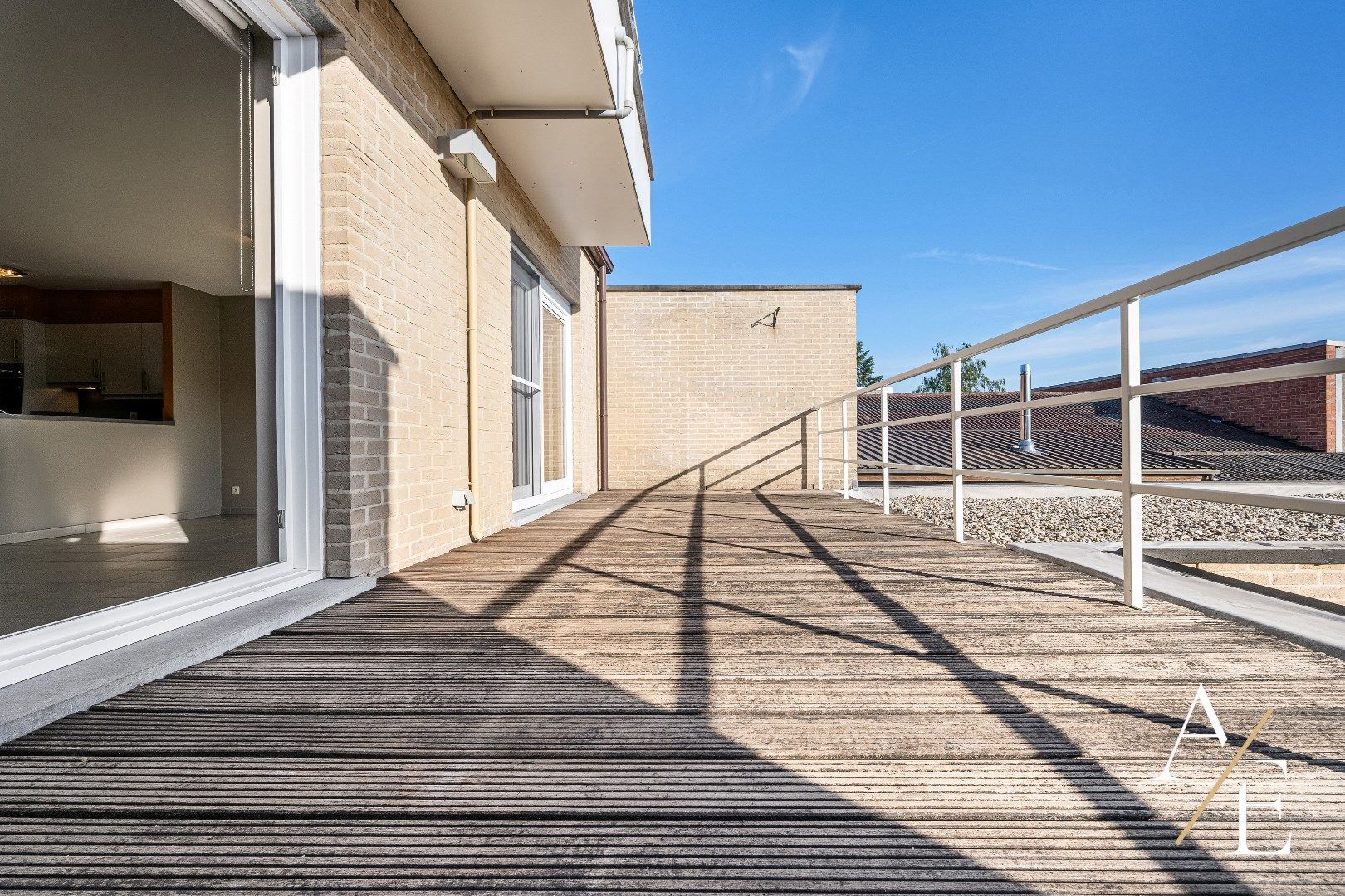 SCHELLEBELLE - Energiezuinig instapklaar appartement terras/garage! foto 2
