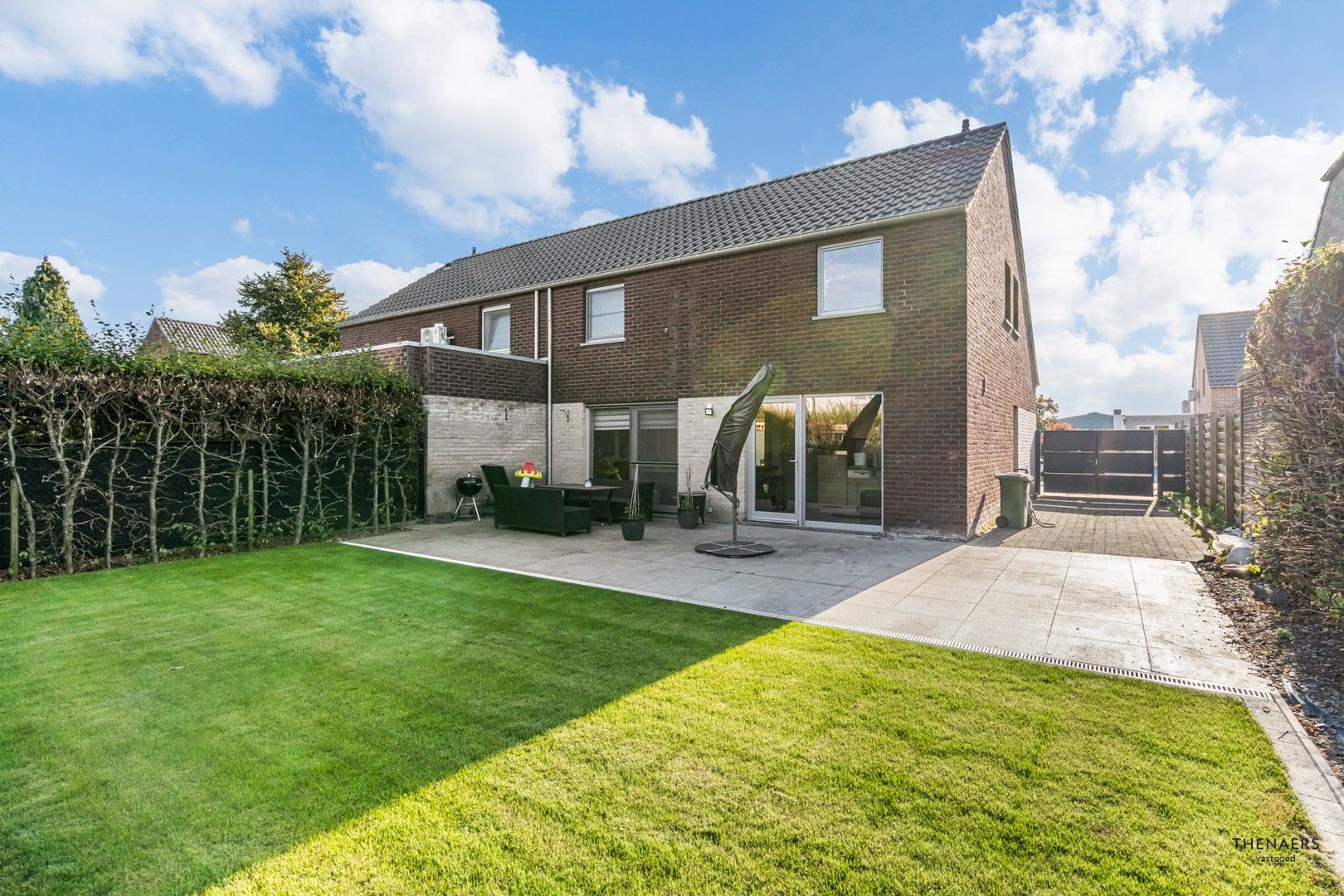 Energiezuinige gezinswoning met 18 zonnepanelen en garage in een rustige wijk van Sint-Truiden. foto 18