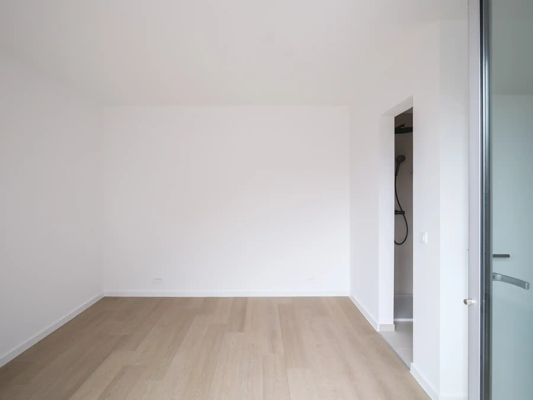 Instapklaar investeringspand nabij het centrum van Deinze foto 12