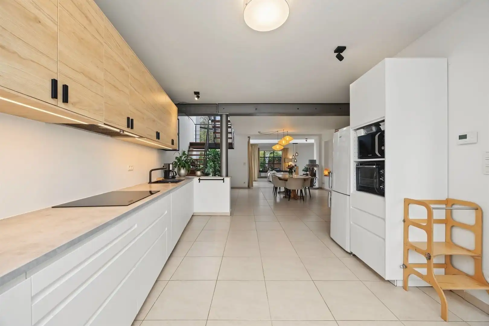Een ruime, lichtrijke woning met uitbreidingsmogelijkheden in het hart van Zemst foto 3