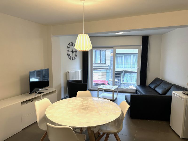 Te koop: Gezellig appartement in het hart van Oostende! foto 2