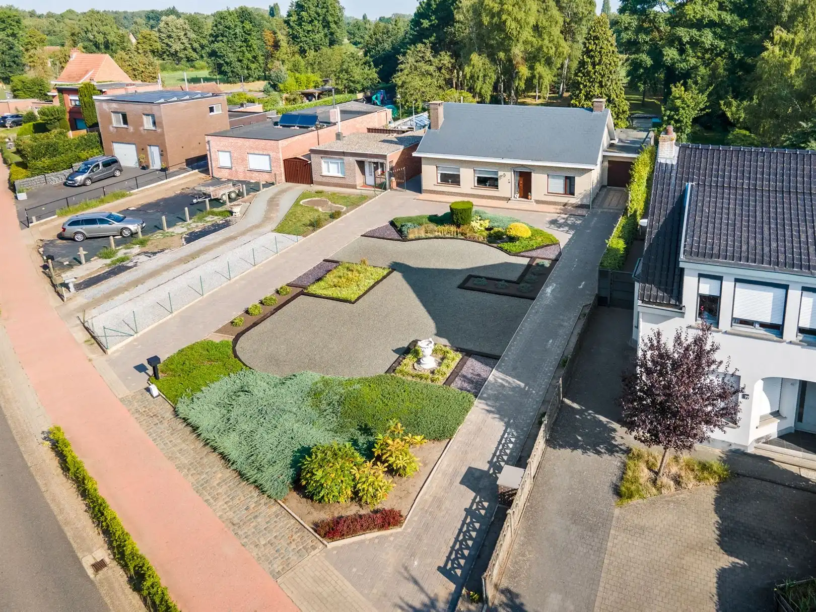 Laagbouwwoning met 3 slaapkamers op ca. 2.252m2 foto 22