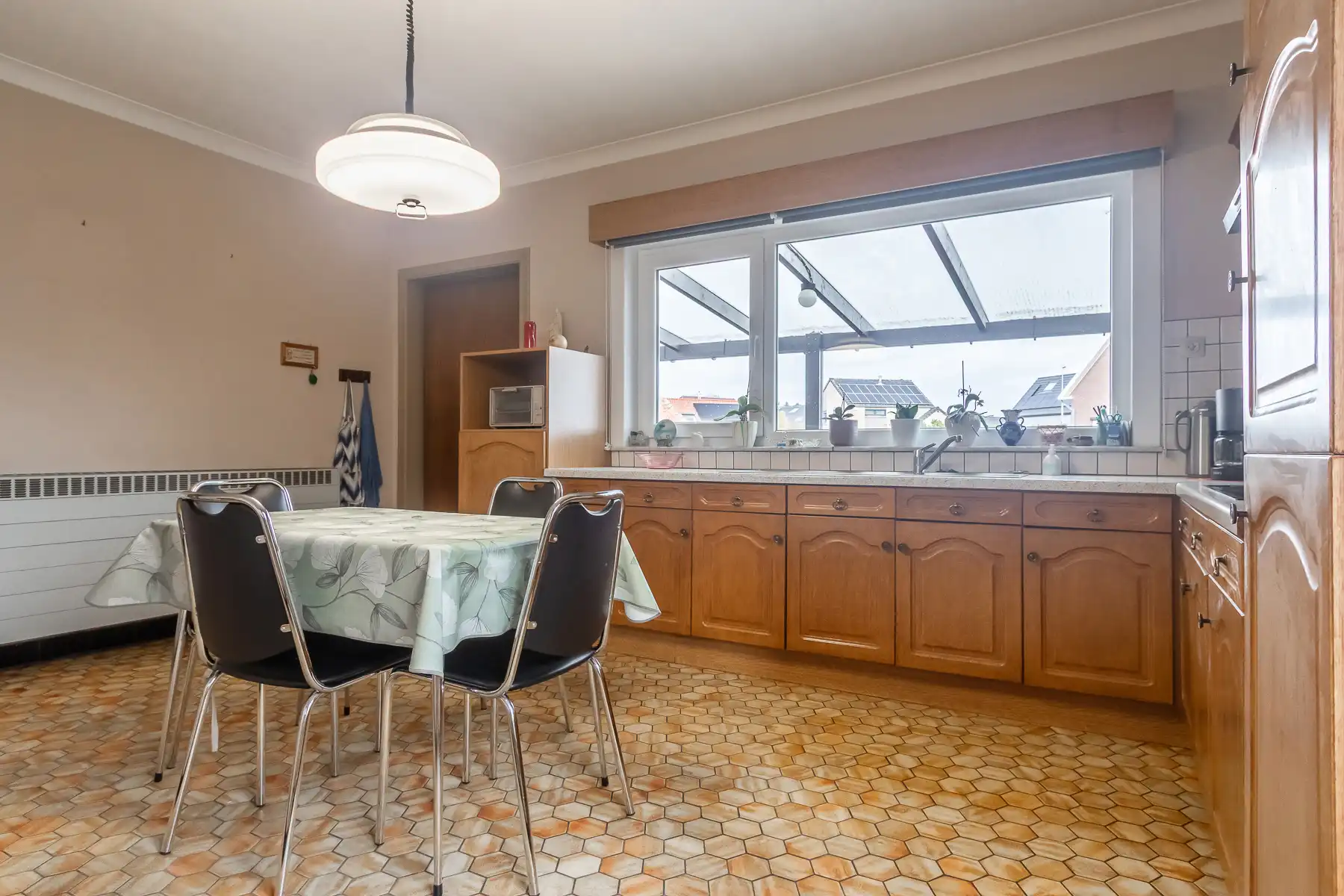 Ruime bel-etage woning met 3 slaapkamers en garage op 1161m² foto 11