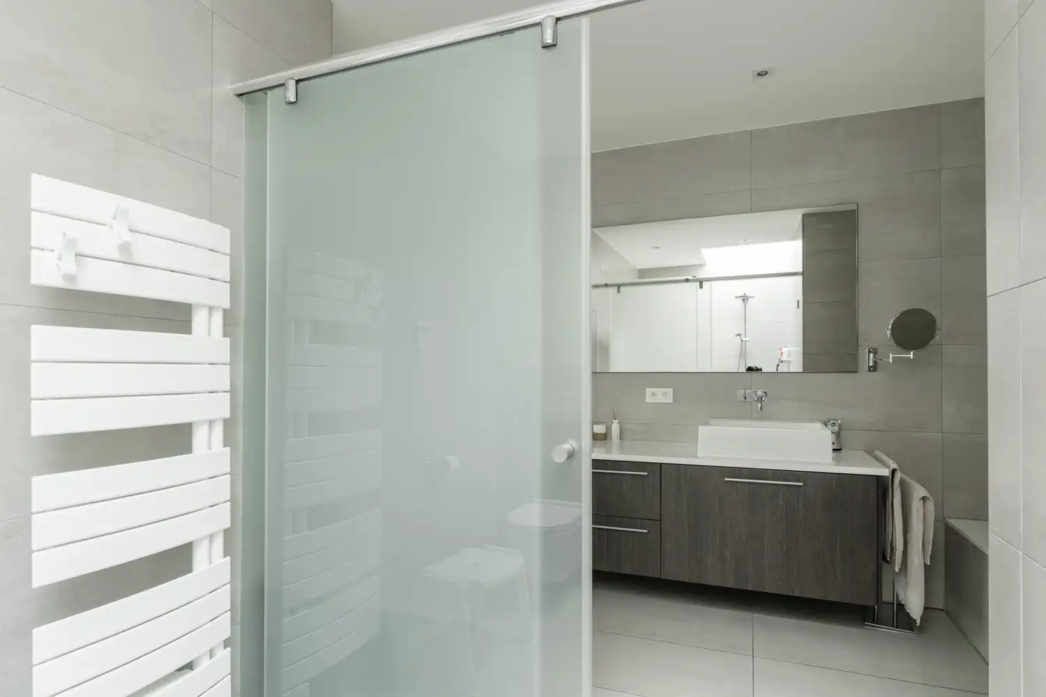 Exclusief penthouse van 234 m² met 195 m² aan terrassen in hartje Overpelt foto 31