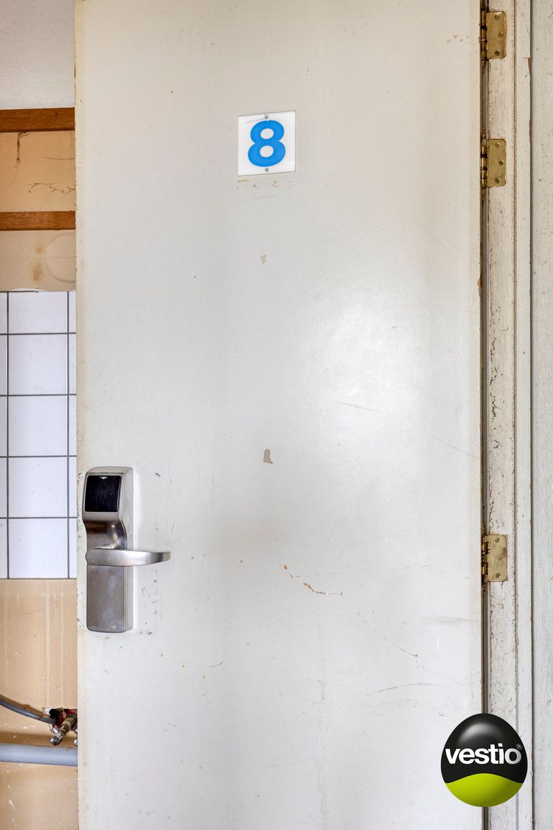 COMPLEX BESTAANDE UIT 14 TE RENOVEREN STUDIO'S MET UITBREIDINGSMOGELIJKHEDEN TE VELDWEZELT. foto 14