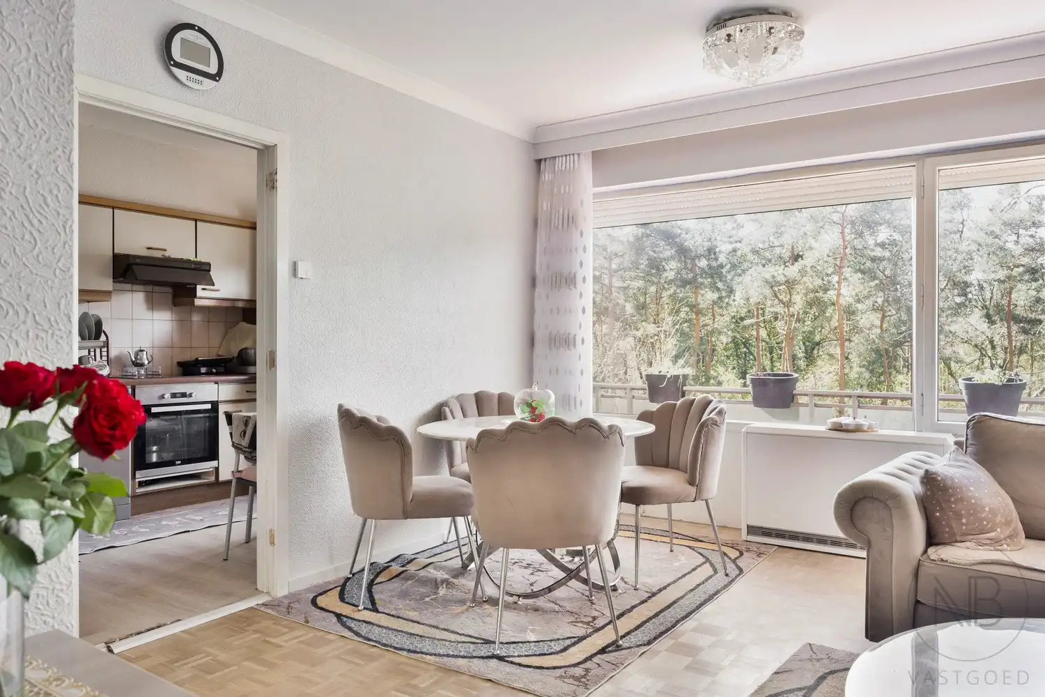 ZONNEWEELDE GENK 2 slaapkamer appartement met extra berging en garage foto 6