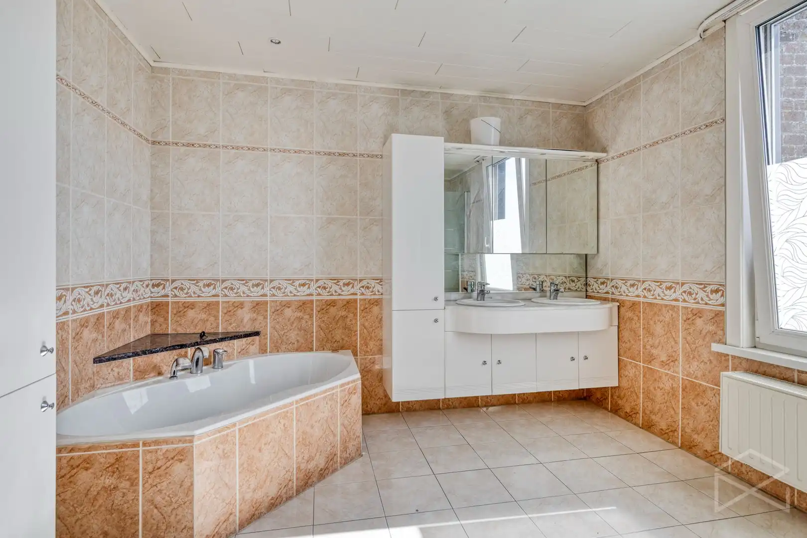 Handelspand met woonst (315m²) te koop in Ham foto 24
