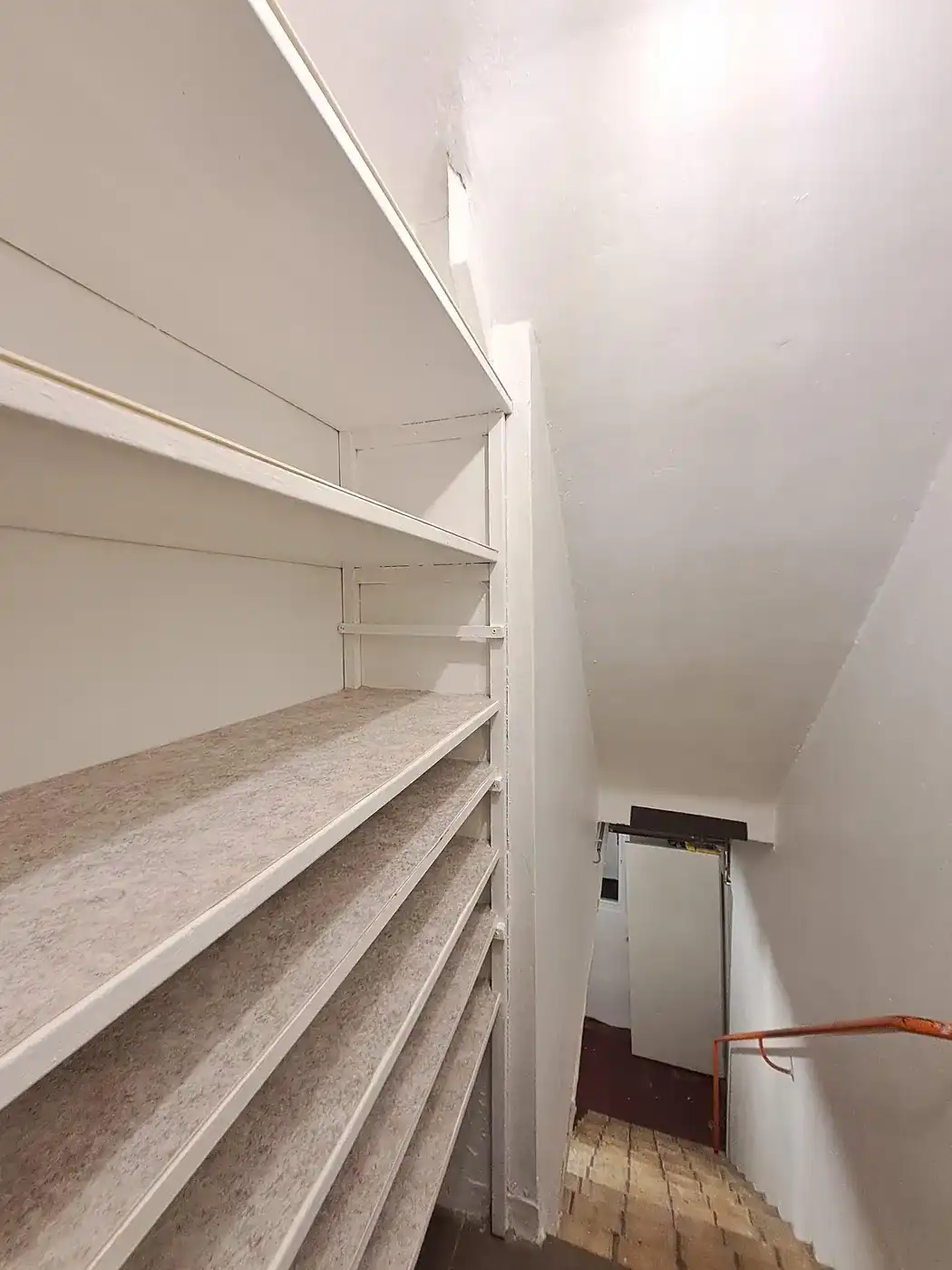 Verrassend ruime en charmante woning met grote inpandige garage! foto 20