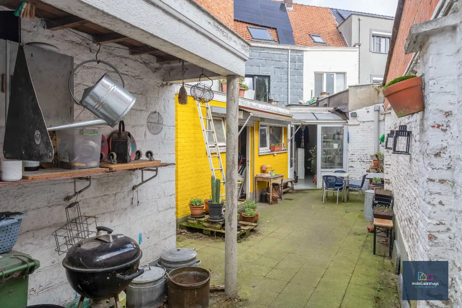 Woning met 3 slaapkamers en verrassende tuin met bijgebouwen foto 17
