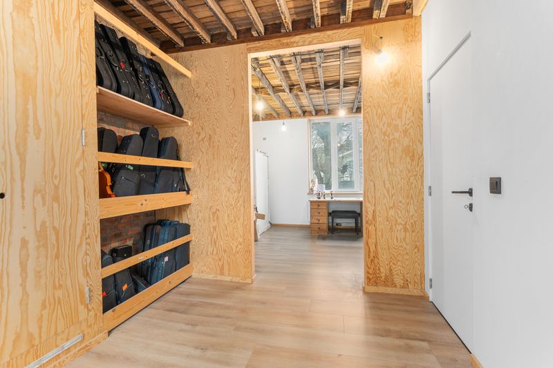 Roeselare, unieke rijwoning met karakter op 500 meter van centrum foto 10