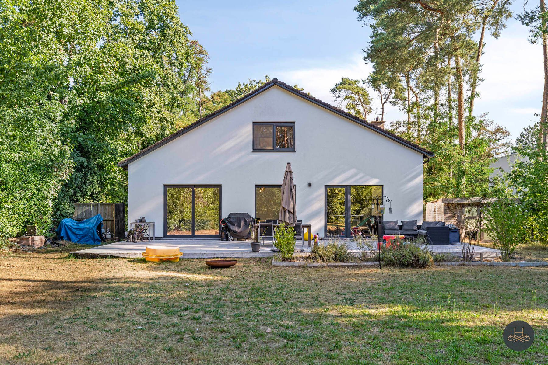 Energiezuinige gerenoveerde villa op een zeer ruim perceel foto 24