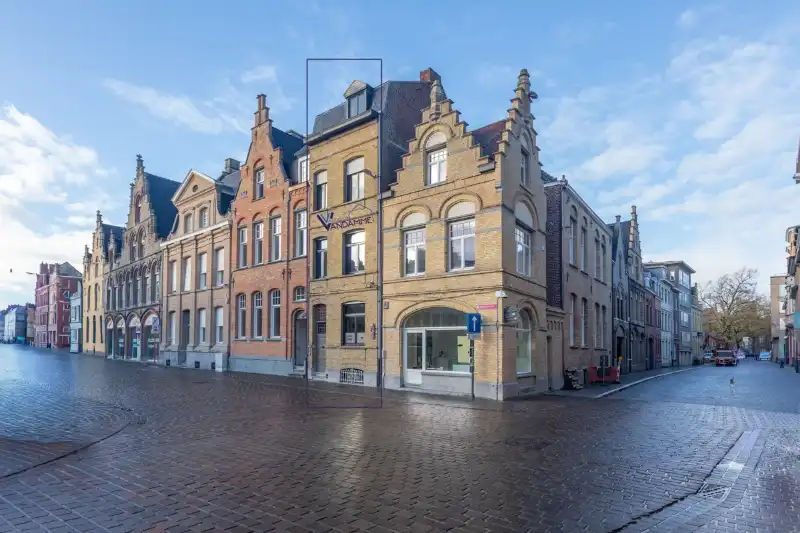 Centraal gelegen , vergunde vakantiewoning "Alice House" in Centrum Ieper met zicht op de kathedraal! foto 29