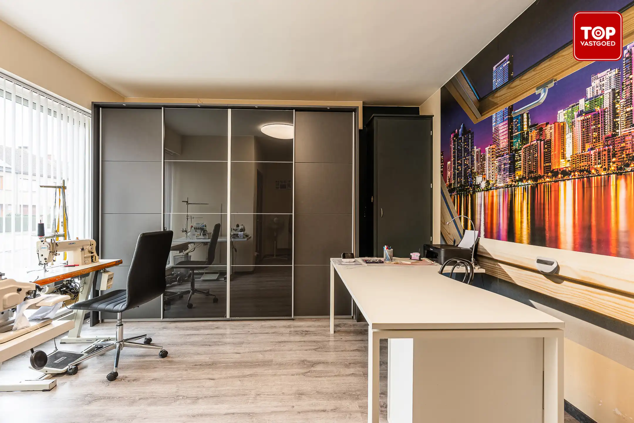 Gelijkvloers 2-slaapkamer appartemen met garage.  foto 7