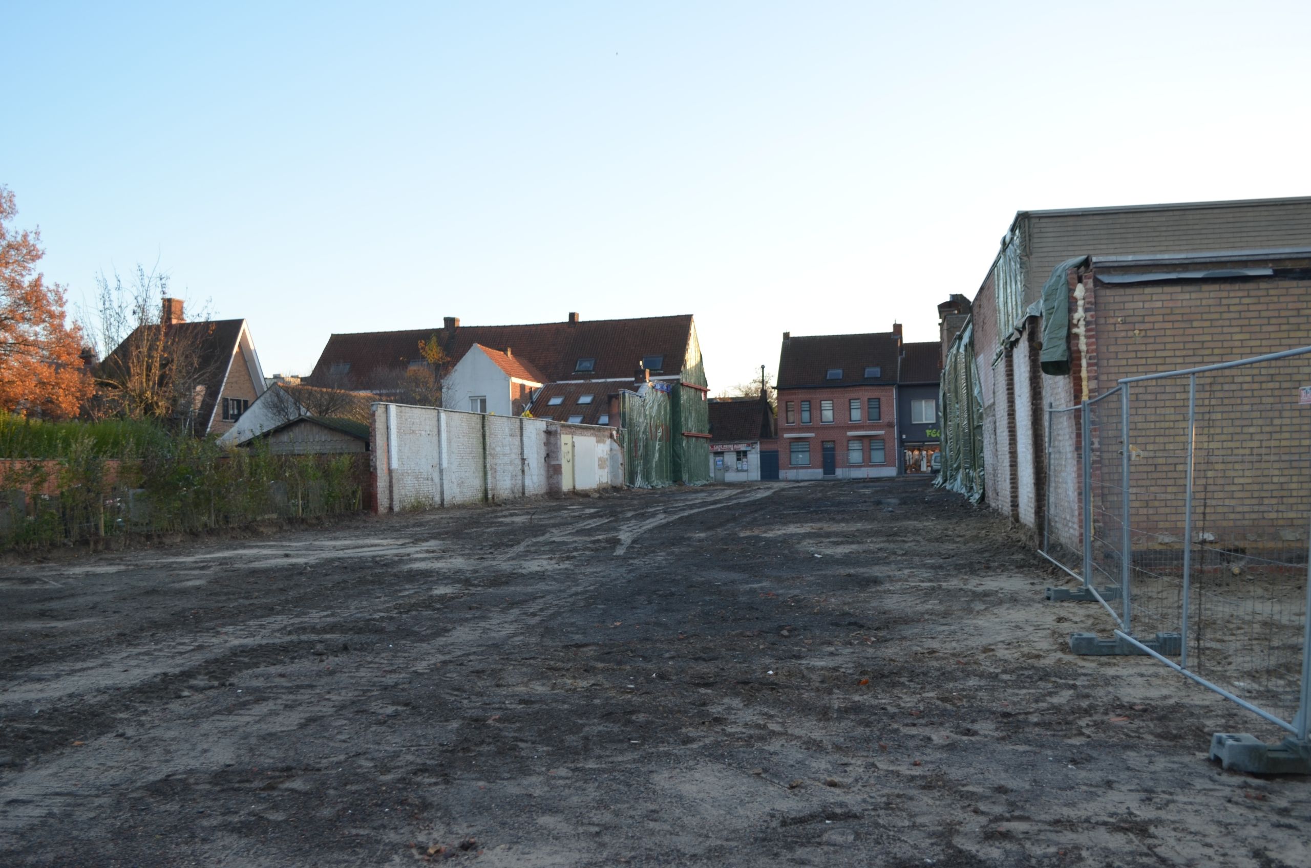 Uitzonderlijk perceel Bouwgrond van 1.741 m² in centrum Deerlijk foto 2