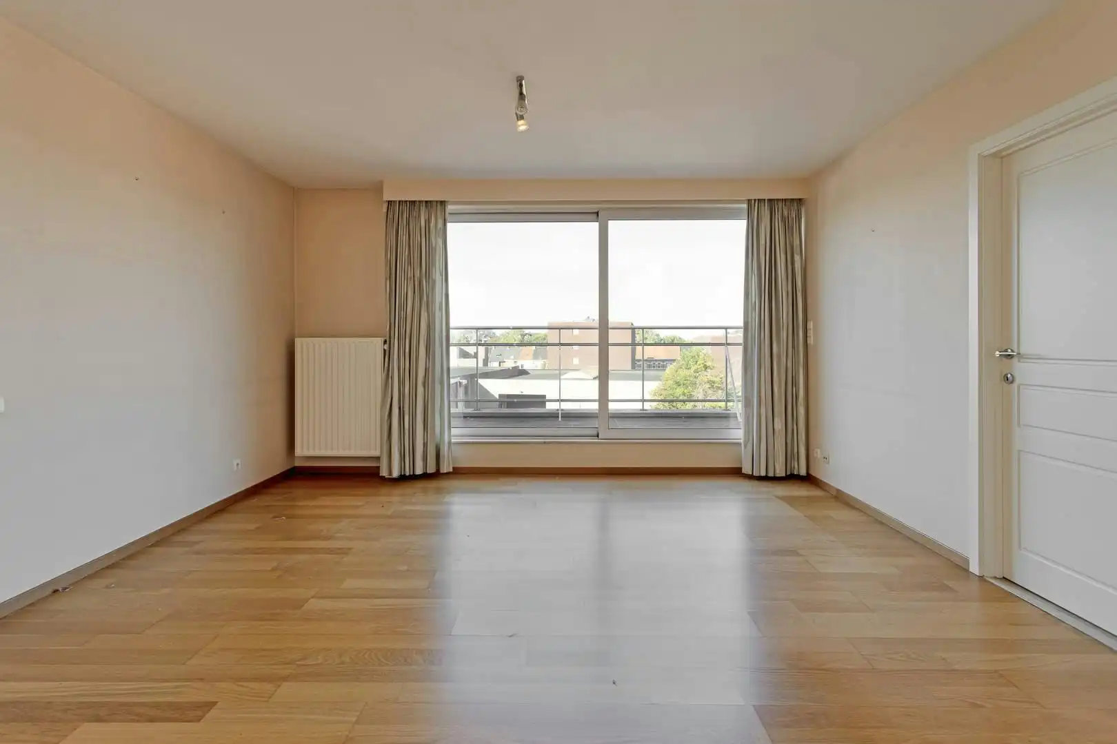 Zeer ruim dakappartement van 279 m² te koop in Roeselare foto 15