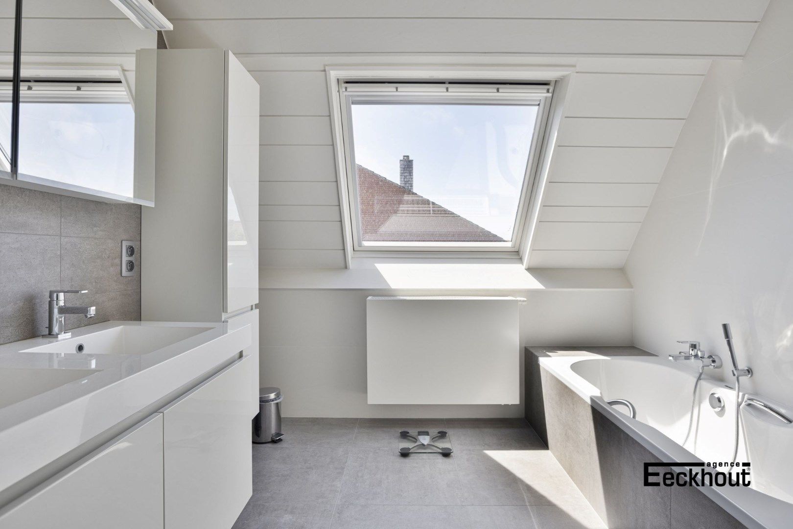 Instapklare villa met garage en aanpalend perceel bouwgrond! foto 16
