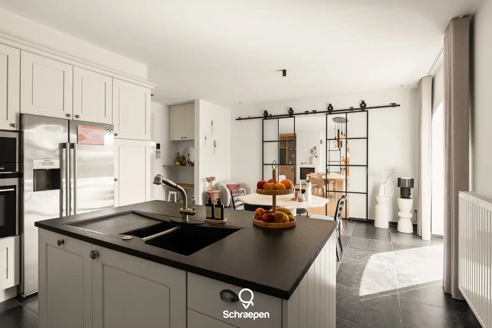 Hoogwaardig afgewerkte villa met zwembad op zuidelijk perceel van circa 8,5 are te Hasselt! foto 15