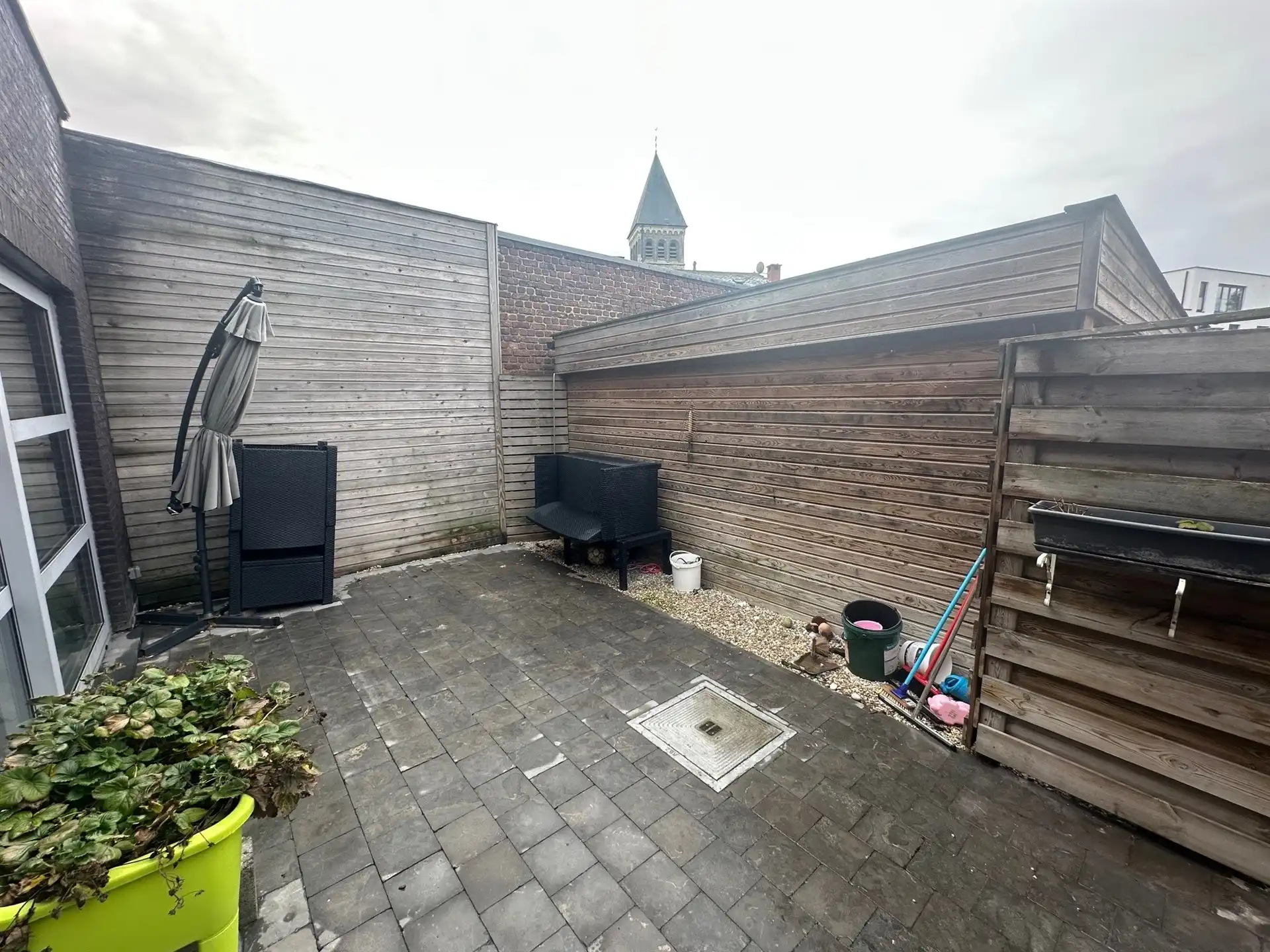 Gelijkvloers appartement met 2 slaapkamers en parkeerplaats foto 5