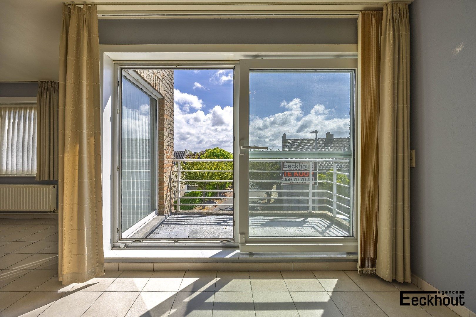 Hoekappartement met terras in kleine residentie te Bredene. foto 4