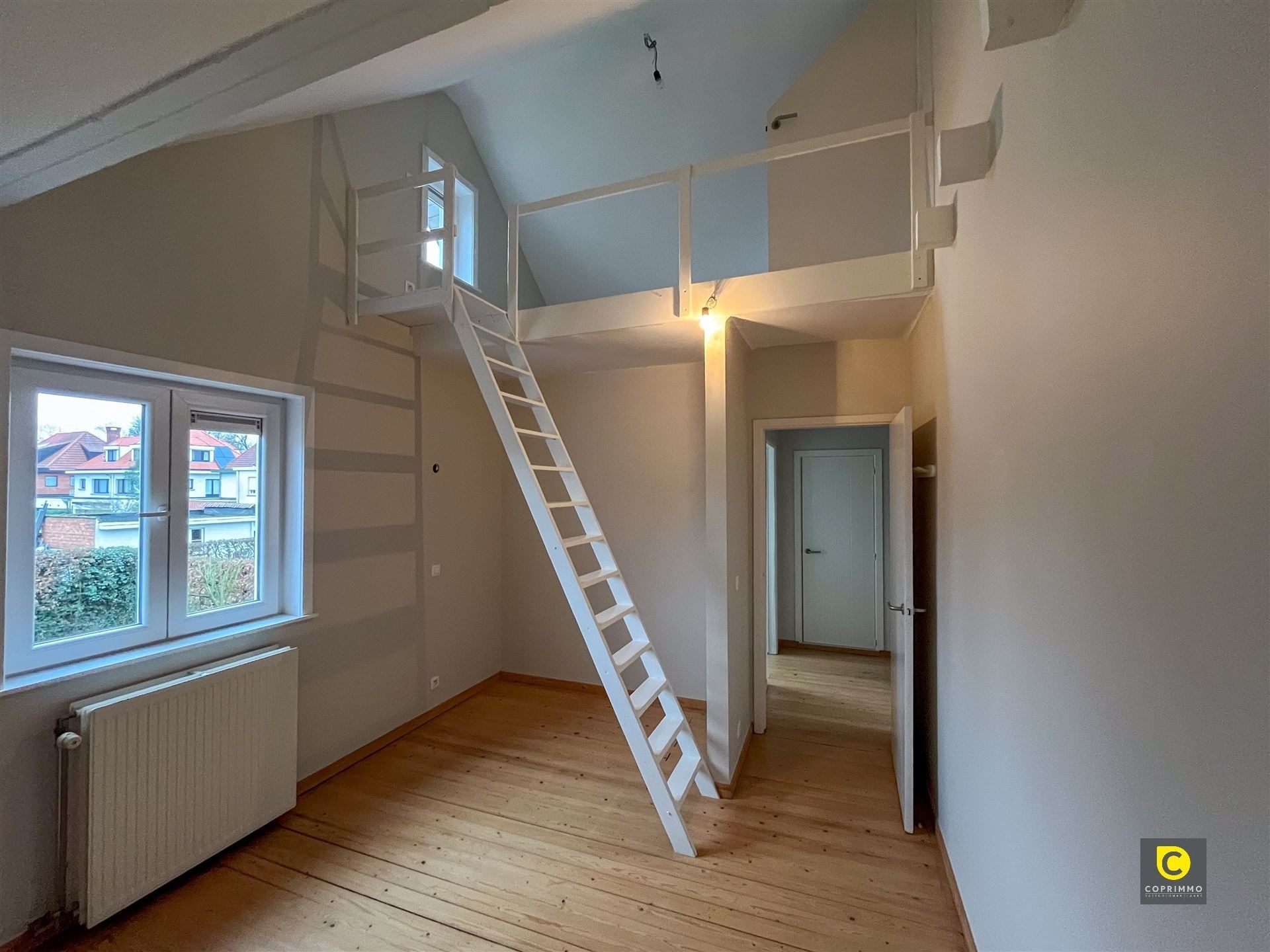 Vrijstaande swoning met 2 Slp foto 16