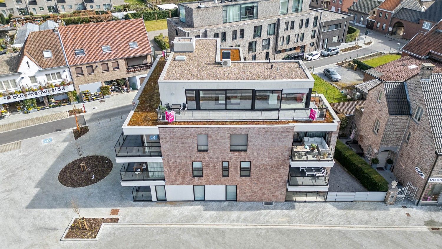 Modern penthouse met twee terrassen op toplocatie in Lanaken (Veldwezelt) foto 4