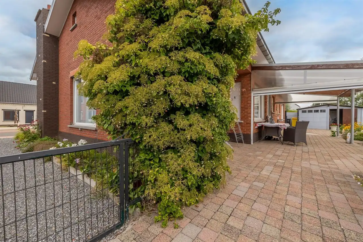 Verzorgde woning met 3slpk, inpandige garage en tuin foto 21
