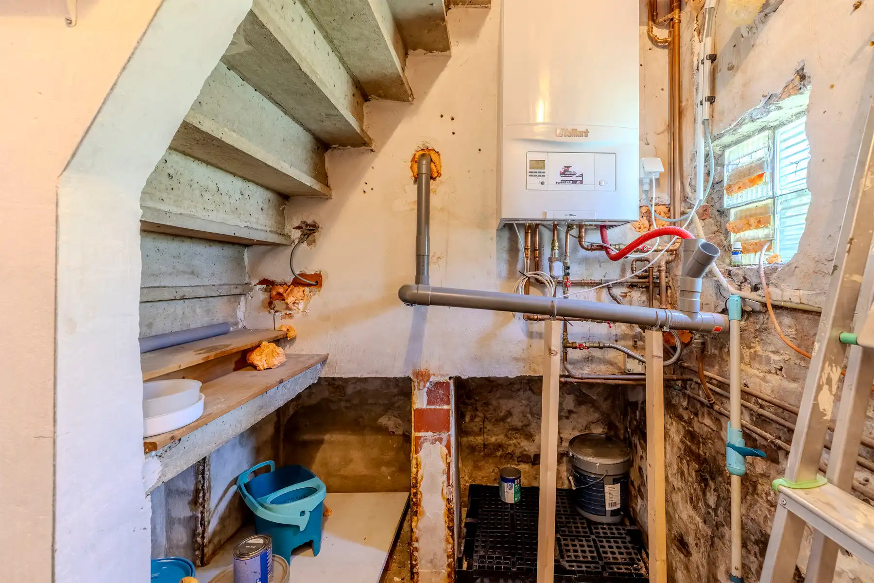 Deels gerenoveerde HOB op een grond van meer 689m² foto 17