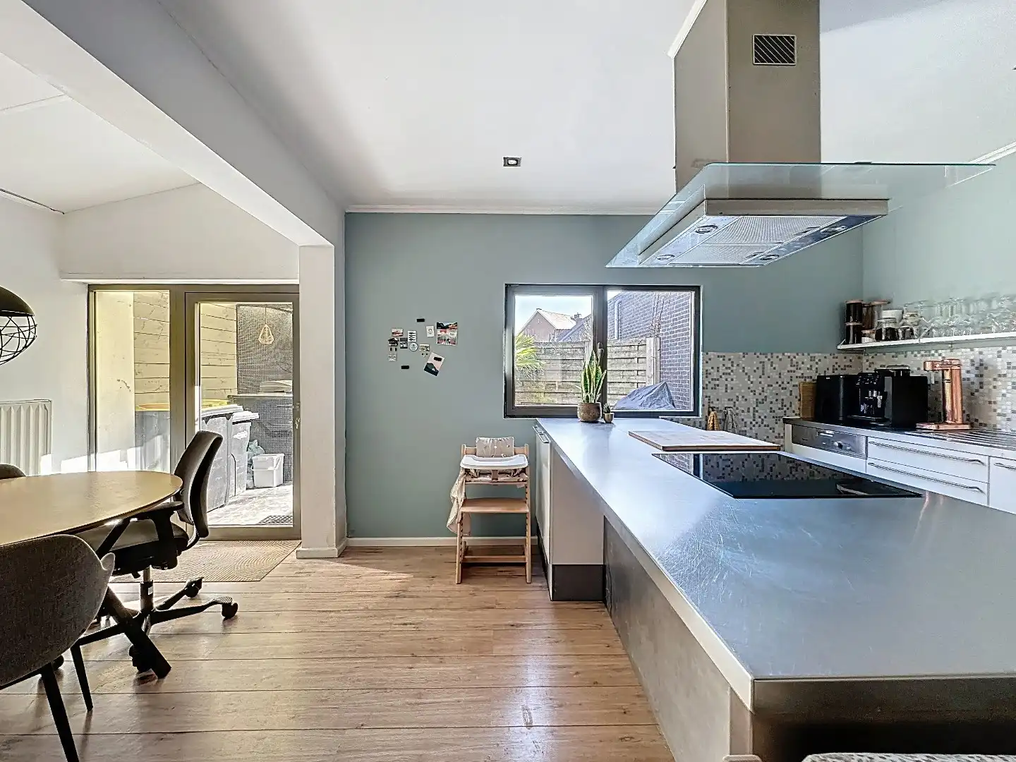 Instapklaar huisje met zonnig terras in Herent foto 6